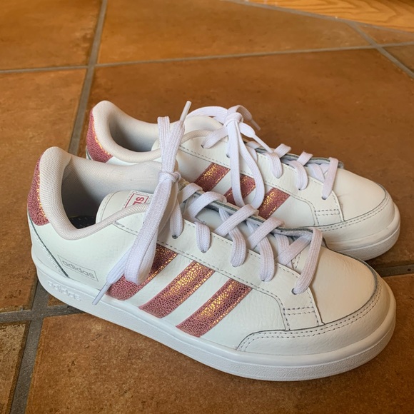 adidas Shoes - Rose gold Adidas